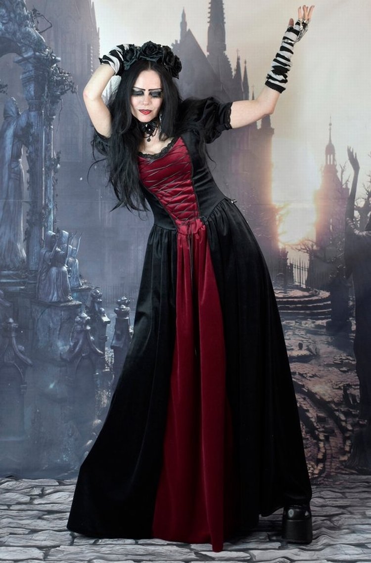 Wyntersyren Dress - Bloodborne inspired Medieval gothic gown by Moonmaiden  Gothic Clothing