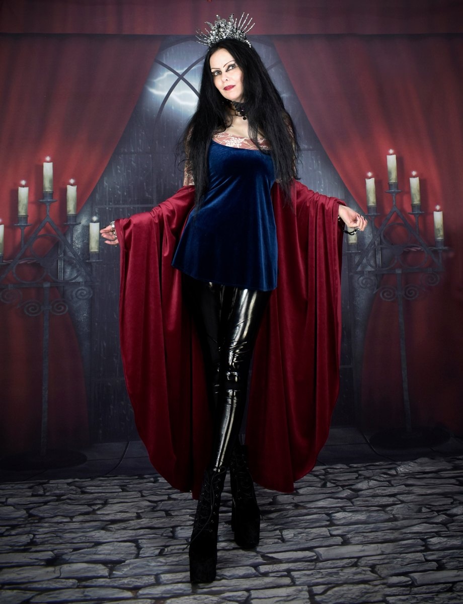 Arwen Undomiel Blood Red Gown - Lord of the RIngs cosplay elven costume by Moonmaiden Gothic Clothing