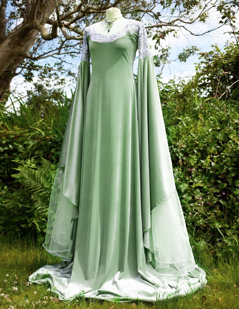 Arwen Undomiel Coronation Gown - Lord of the RIngs cosplay elven costume by Moonmaiden Gothic Clothing