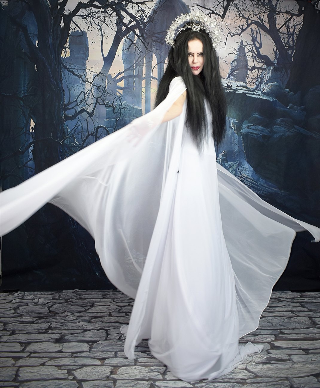The Galadriel White Council Gown- elven hobbit cosplay dress by Moonmaiden Gothic Clothing
