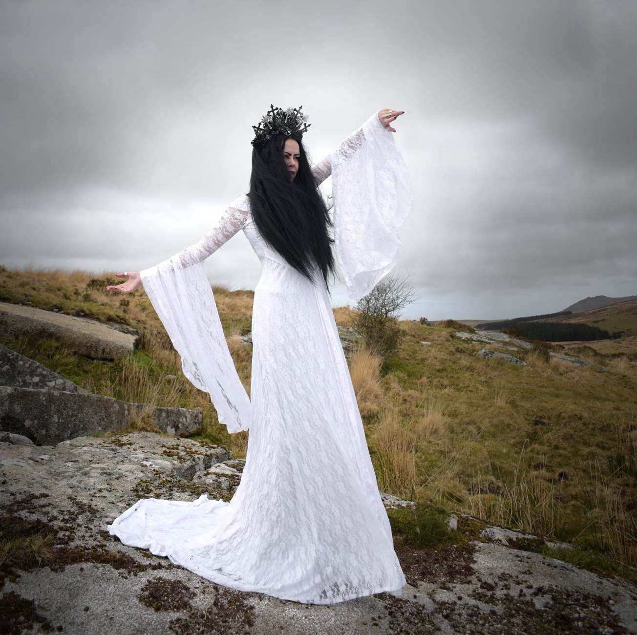 Mirror of Galadriel Gown - Lord of the Rings Elven Cosplay dress by Moonmaiden Gothic Clothing
