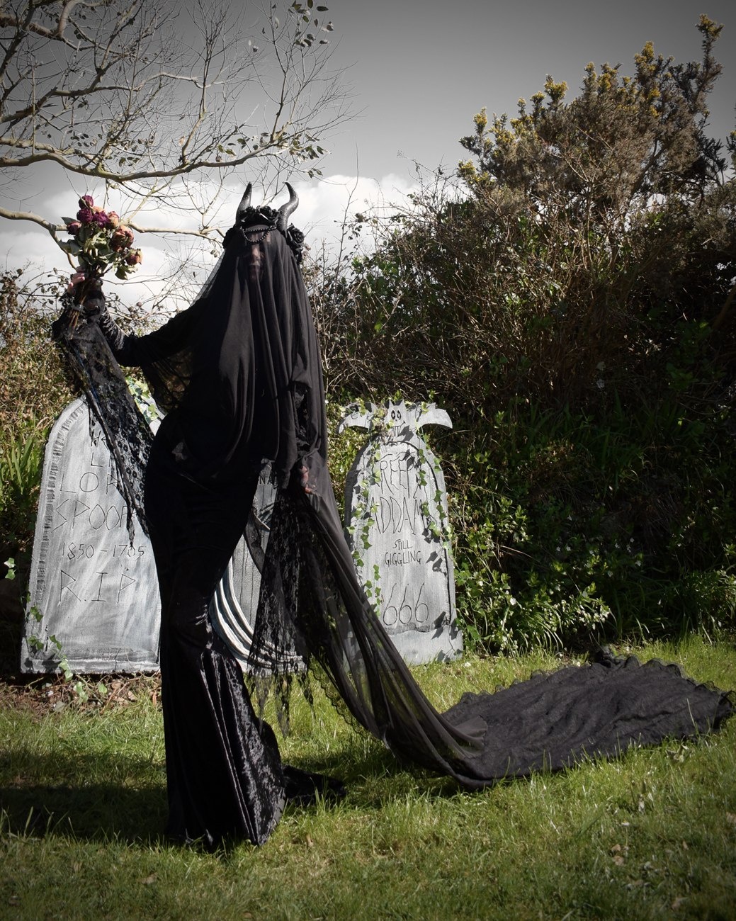 Yharnham Cathedral Veil - Bloodborne inspired mesh and lace full length veil by Moonmaiden Gothic Clothing