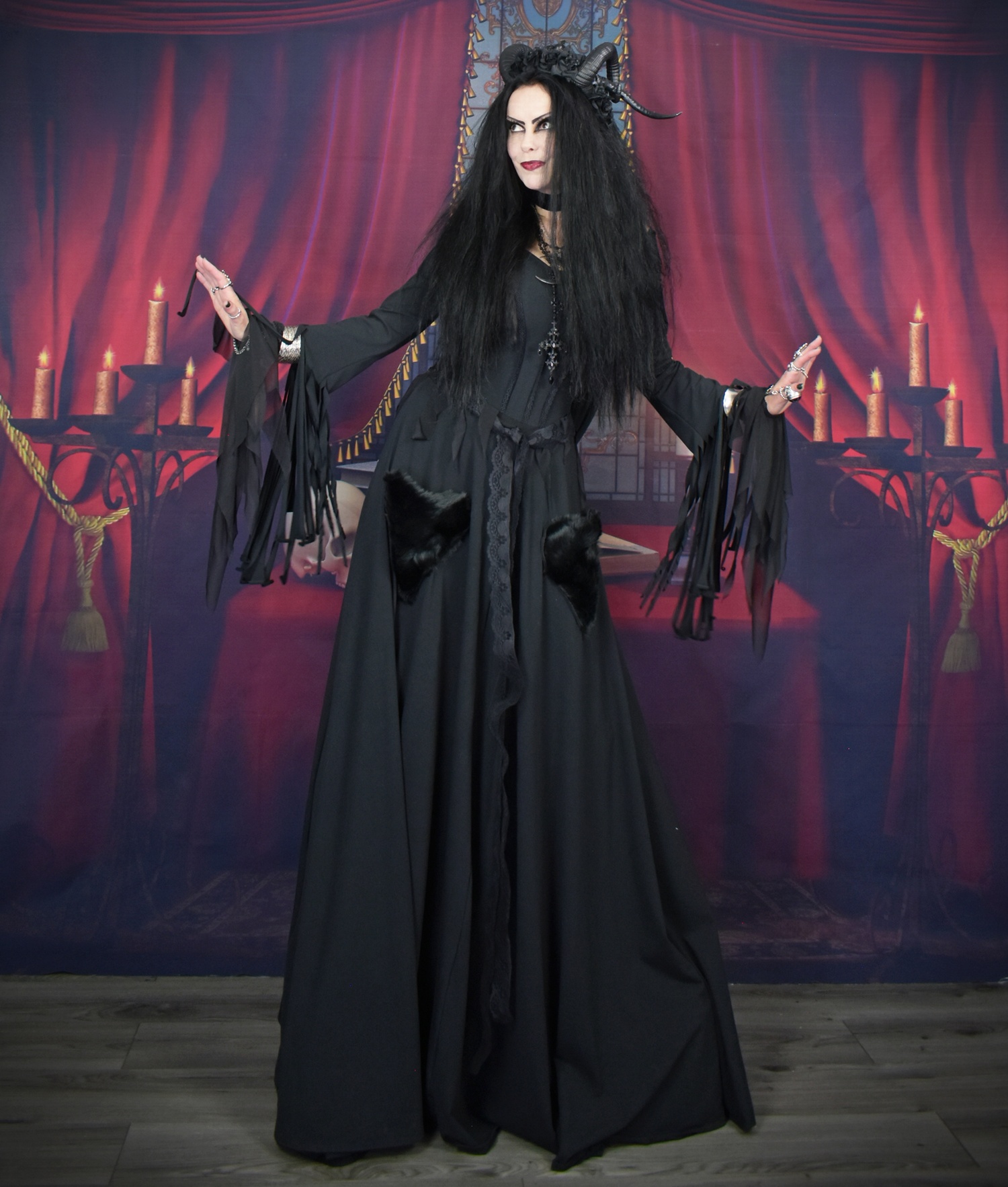 Queen Beruthiel Gown; the first gothic dress designed specifically for cat owners!!! :D