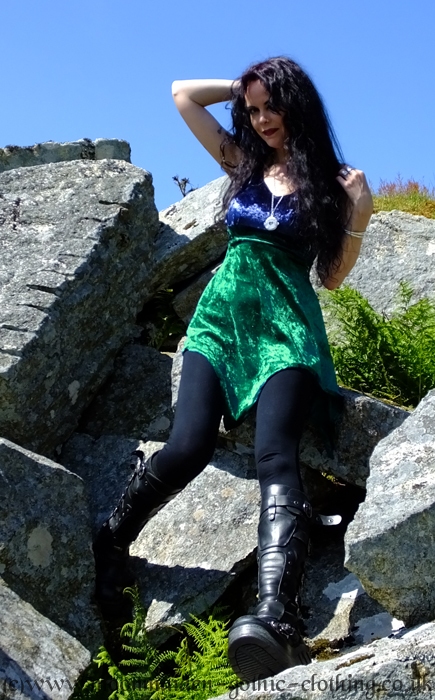 Eloweena Witch Minidress