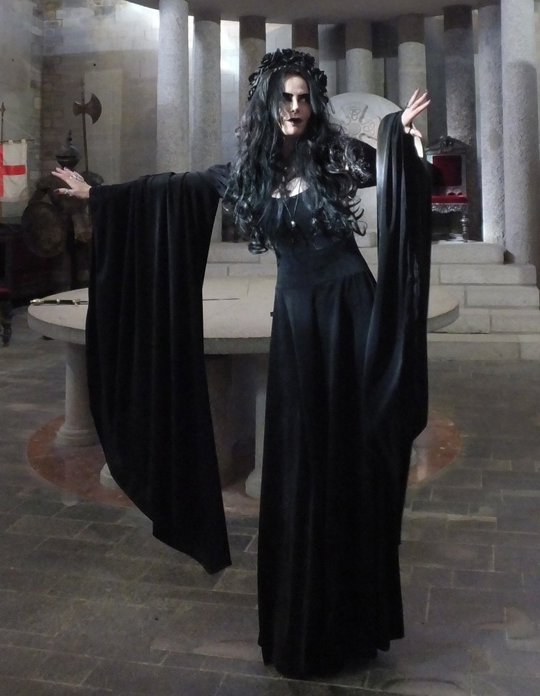 Buy > medieval witch dress > in stock