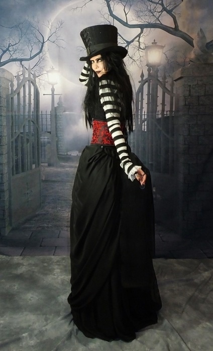 Bavmorda Bustle Skirt