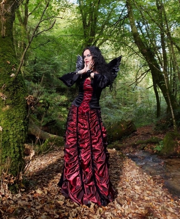 Moonshadow Mausoleum Skirt