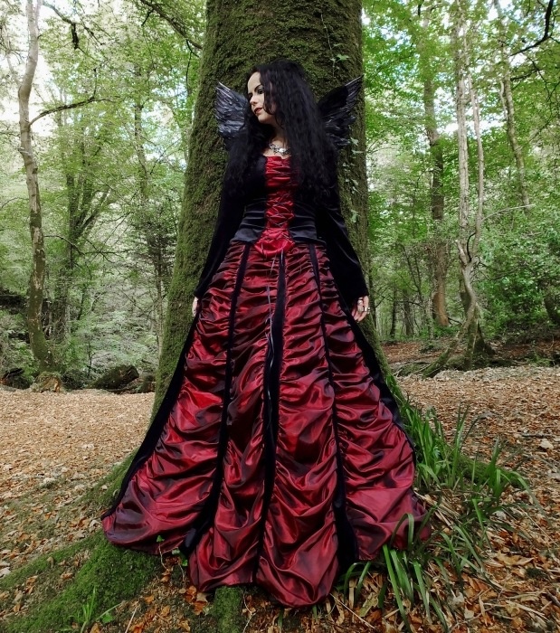 Moonshadow Mausoleum Skirt