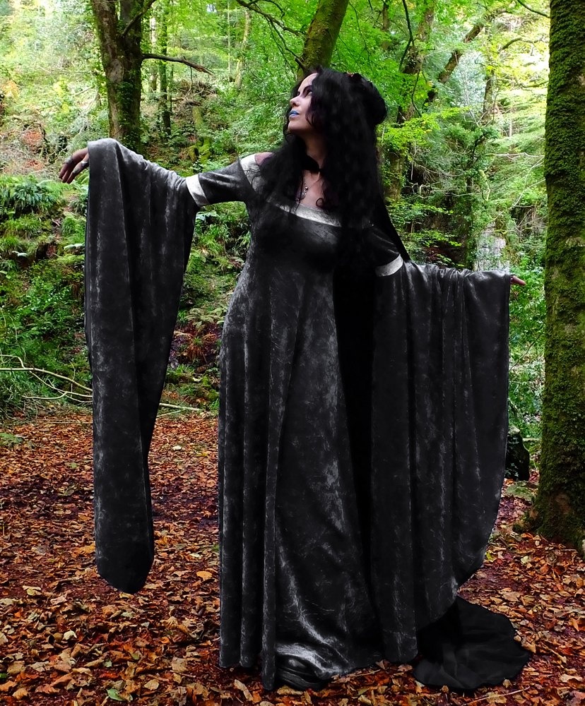 Velvet Requiem Gown - crushed velvet elven Arwen Undomiel Lord of the Rings cosplay costume by Moonmaiden Gothic Clothing