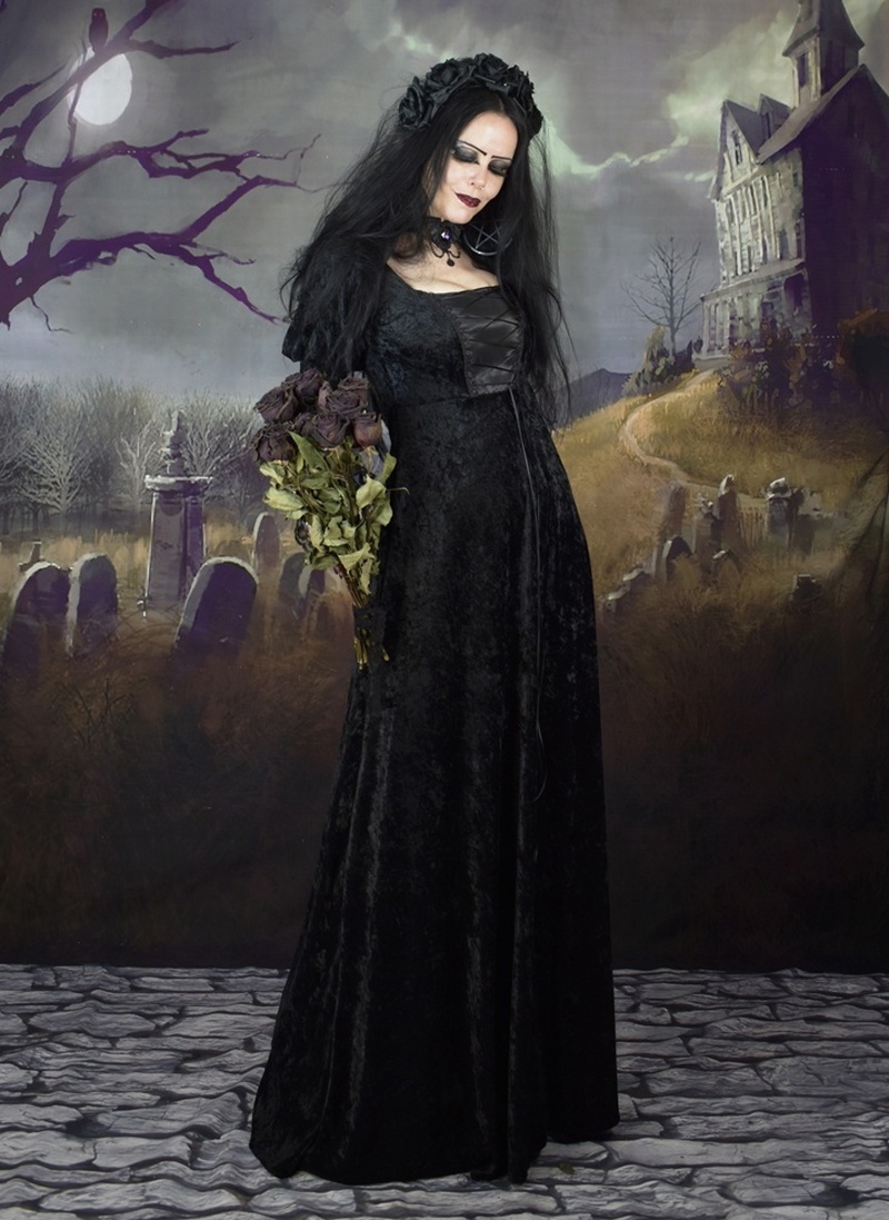 Morticia Addams Gown from www.moonmaiden-gothic-clothing.co.uk | Goth  wedding dresses, Gothic dress, Gothic outfits