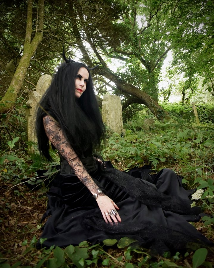 Morticia Ellie Gown - New Addams Family cosplay costume by Moonmaiden Gothic Clothing
