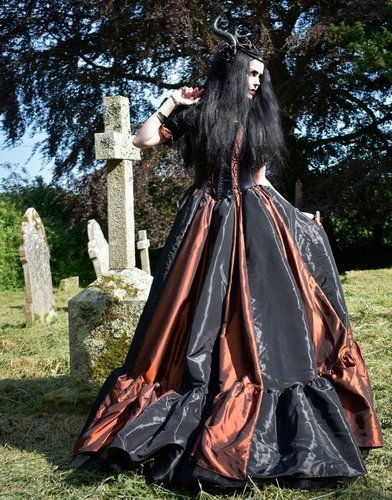 Charlotte Dymond Gown 8-10 5'7" Black and Bronze
