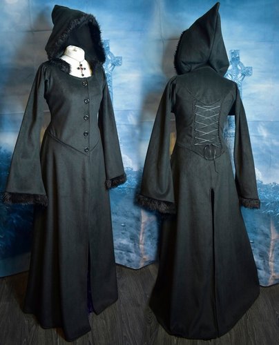 Wolfpergis Coat
