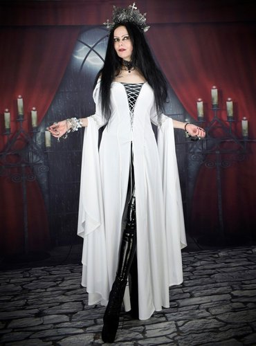 Confessor Gown