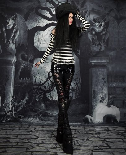 Minerva Madness Top