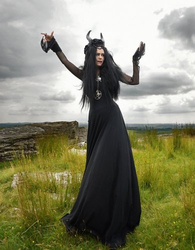 Minerva Maiden Gown