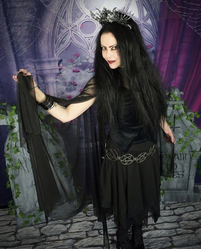 Evie Witch Top