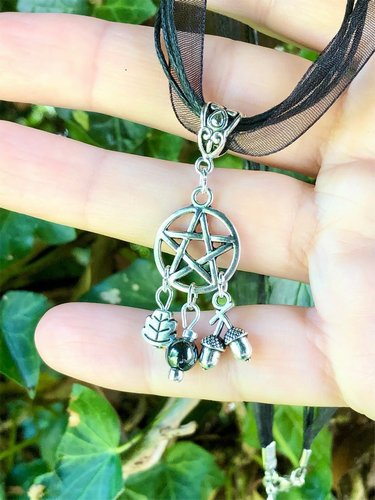 Nature Wytch Necklace with Hematite