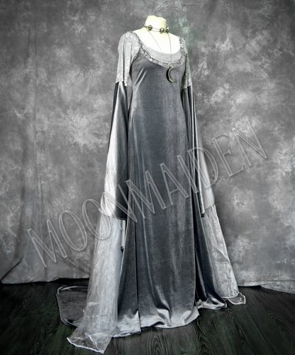 Custom Arwen Undomiel Coronation Gown - All Pewter