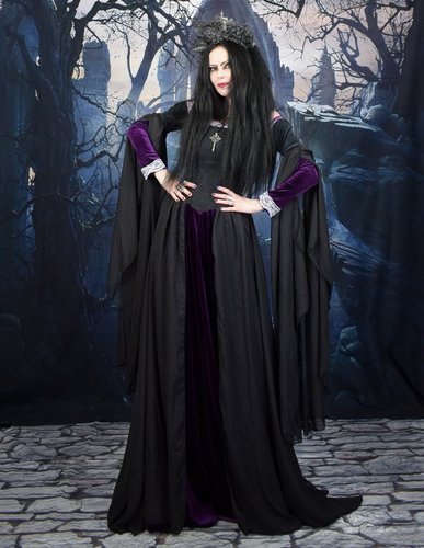 Anne Boleyn Gown