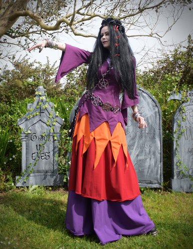 Magrat Garlick Hedgewytch Ensemble