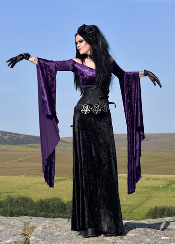 Velvetwitch Skirt