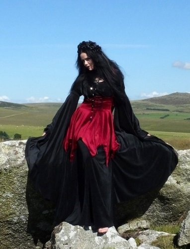 Elanorwen Hooded Underbust Minidress