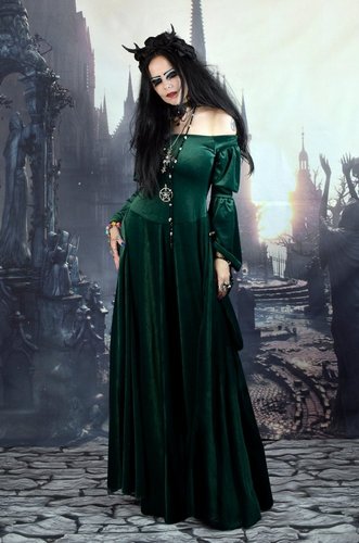 Moonshadow Morwenna Gown
