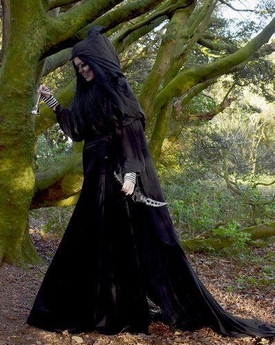 Bellmaiden Cloak
