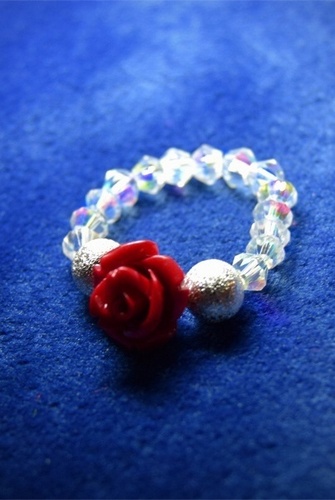Rose stretch ring