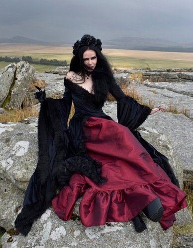 Gothic renaissance dress outlet